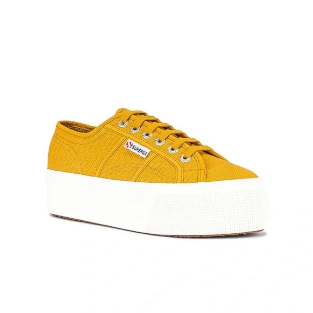 Superga Platform style 2750 - yellow/gold - NWT, slight scuffs - size 39